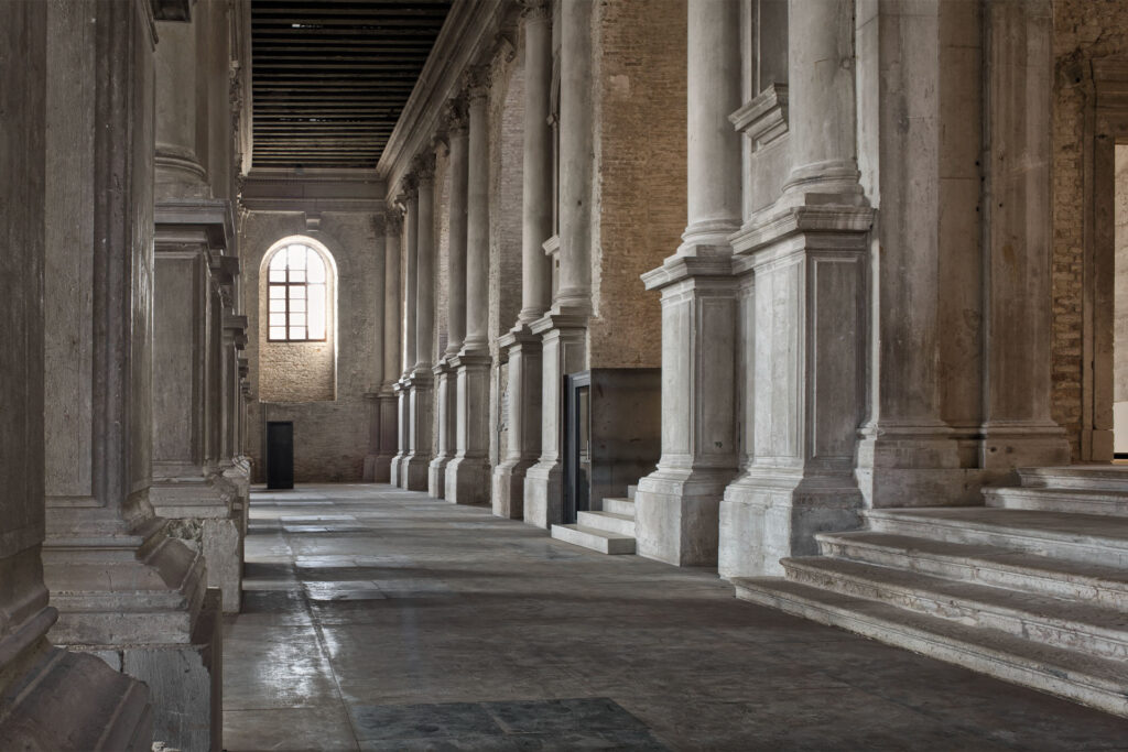 Misericordia-ground floor nave